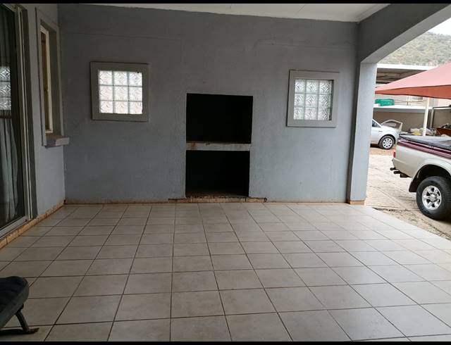 3 BEDROOM HOUSE FOR SALE IN TLHABANE WEST